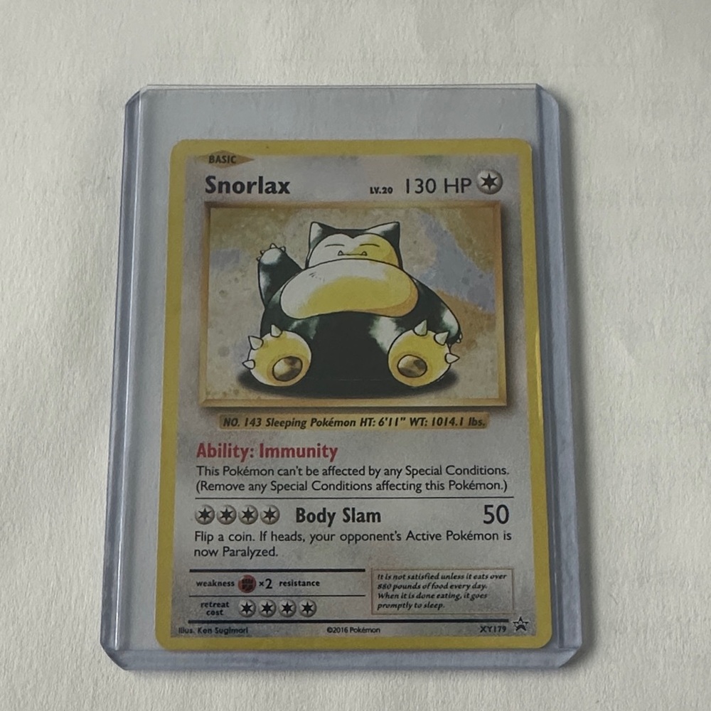 Ultra Rare Holographic 2016 Snorlax Pokemon Card